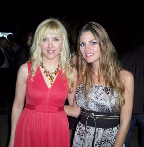Irene Zoe Alameda con Amaia Salamanca. Festival de Cine de Alicante 2011