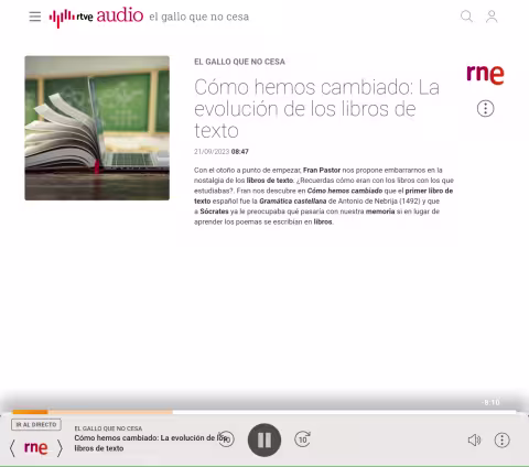 Irene Zoe Alameda, interviewed by Fran Pastor at EL GALLO QUE NO CESA (RNE), in the program Cómo hemos cambiado: La evolución de los libros de texto